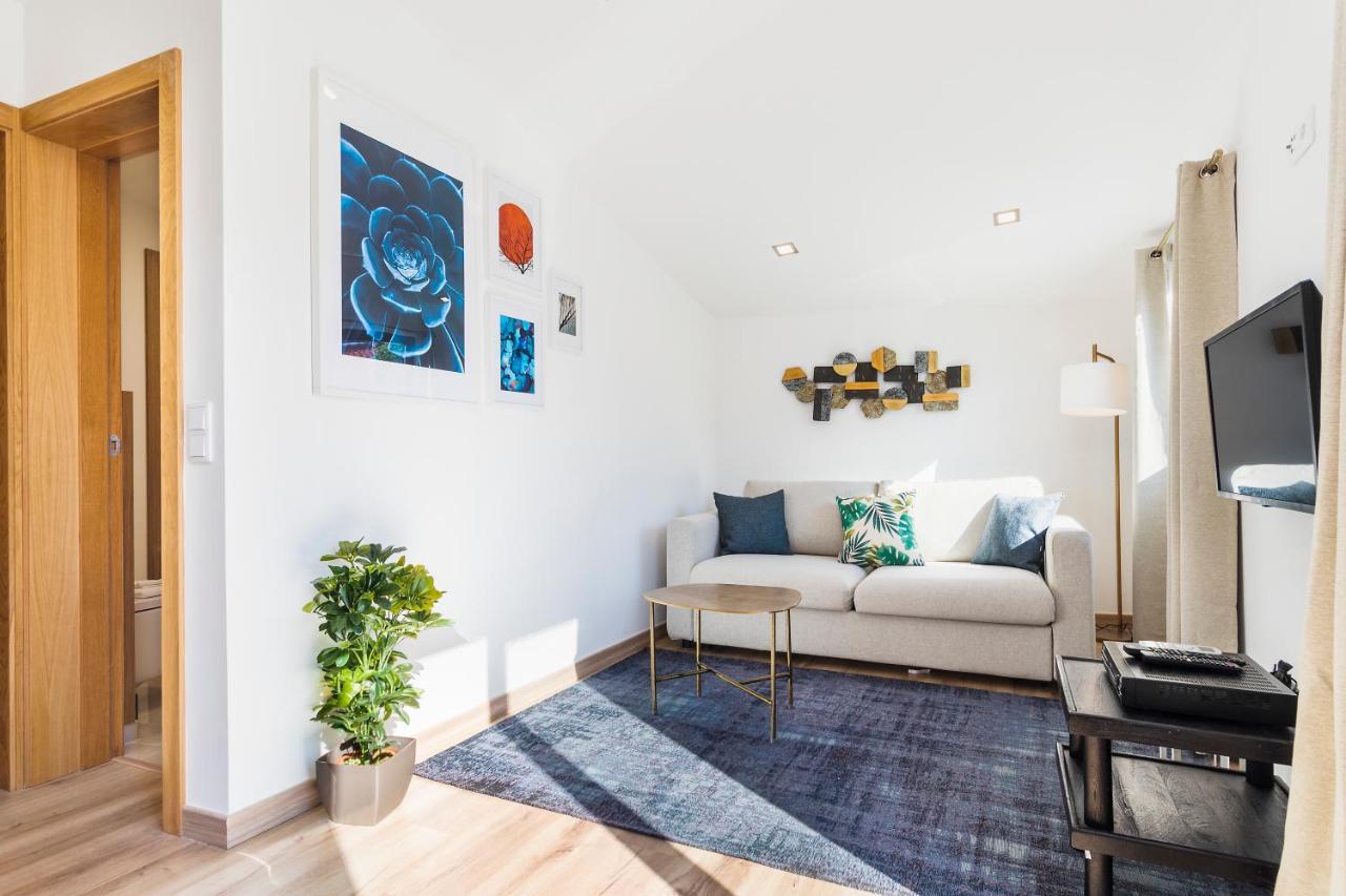 Perfect 1 Bed In Chiado With Terrace And Aircon Lejlighed Lisboa Eksteriør billede